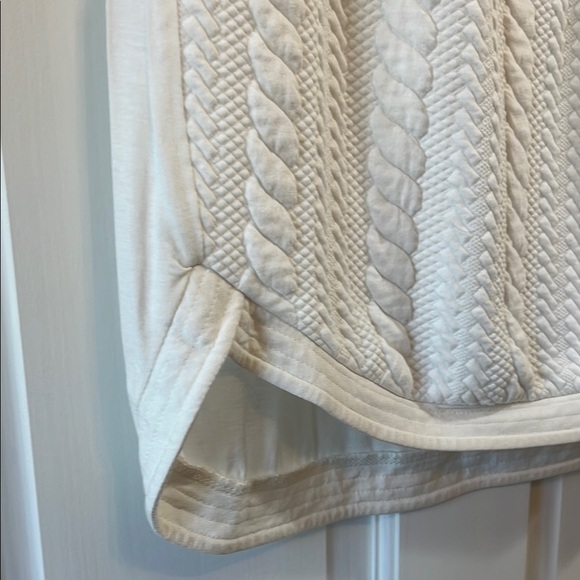 Bordeaux White Textured Herringbone Quilted Tank Top - Size Small - Picture 8 of 15